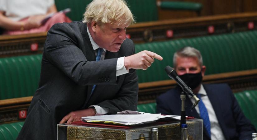 Boris Johnson látványosan dühös lett meghallgatásán, amit „teljesen bizarrnak” nevezett