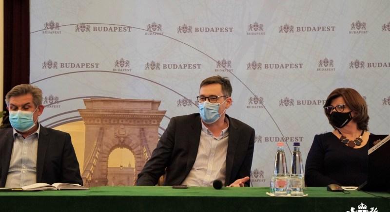 A nyitásról egyeztetett a budapesti színházigazgatókkal a főpolgármester