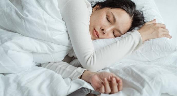 Te milyen pózban alszol? - tanácsok a pihentető alváshoz