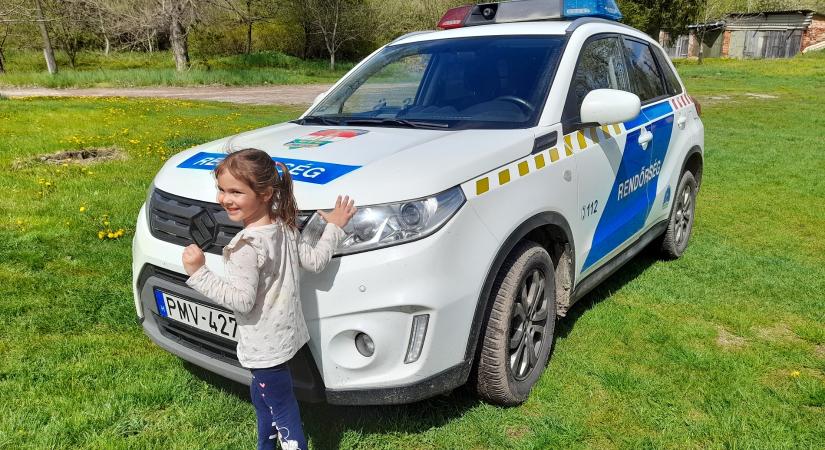 Egy ötéves kislány szülinapján jelentek meg a rendőrök Mályiban