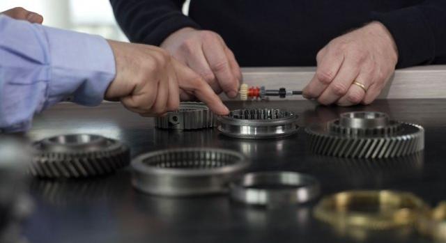 LEGO-val kezdődött a Renault hibrid hajtásláncának fejlesztése