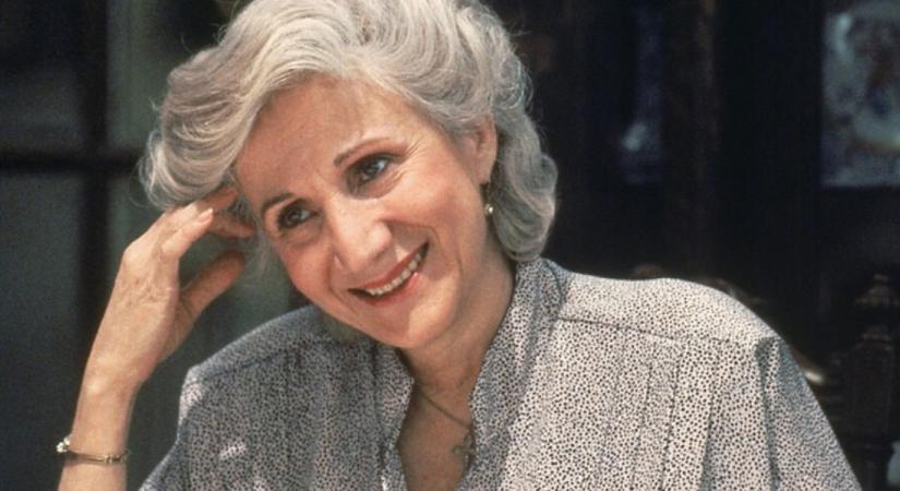 89 évesen elhunyt a görög származású Oscar-díjas színésznő