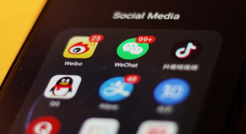 A kínai kommunista párt nagyon erős, ízléstelen gúnyt engedett meg magának a közösségi médiában