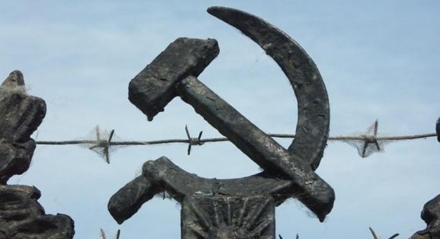 Kommunista jelkép miatt vettek őrizetbe egy odesszai lakost