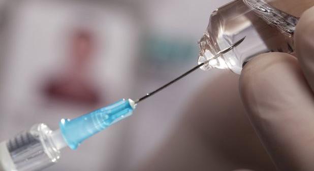 Az Európai Gyógyszerügynökség megkezdte a Pfizer-vakcina használatának vizsgálatát a 12-15 éves korosztálynál