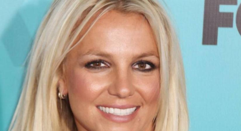 Britney Spears bizarr, táncos Instagram posztban szól be a róla készült dokumentumfilmeknek