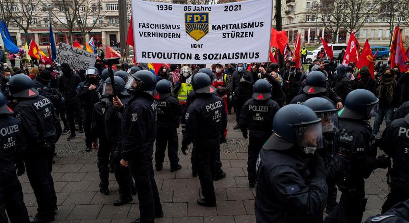 Húsz éve nem látott csúcson a politikai indíttatású bűnözés Németországban