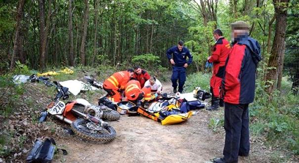 „Ha a bárnai erdő mesélni tudna…” – Megszólalt a balesetben elhunyt motoros családja