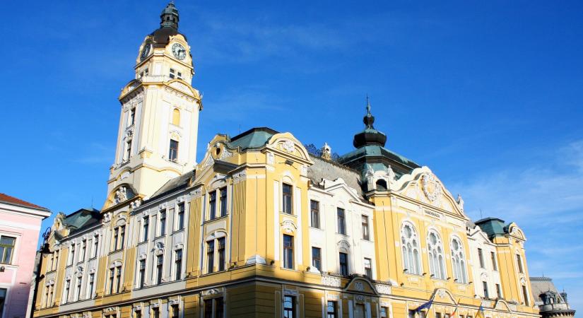 100%-ban kompenzálja Pécs kiesett iparűzési adóját a kormány