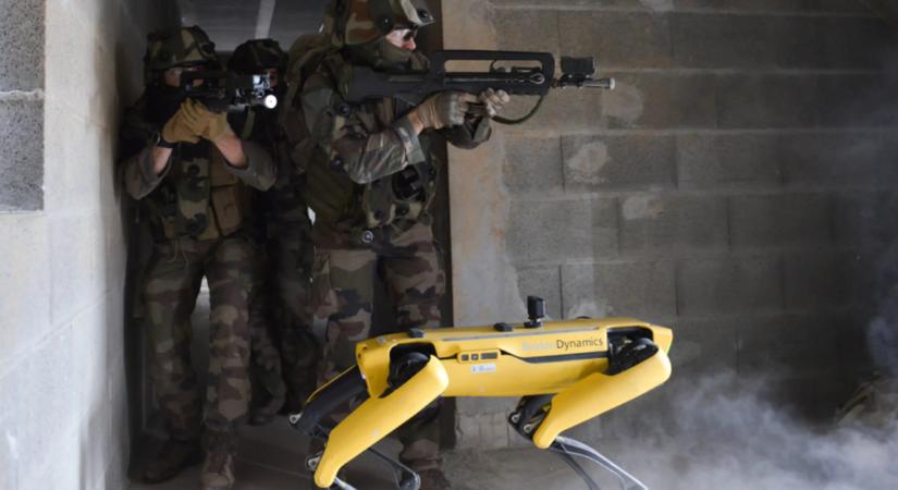Robotkutya bevetésen: a francia hadsereg tesztelte Spotot