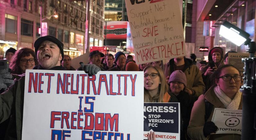 A legnagyobb amerikai internetszolgáltatók 9 millió kamukommenttel támogatták a netsemlegességi törvény visszavonását