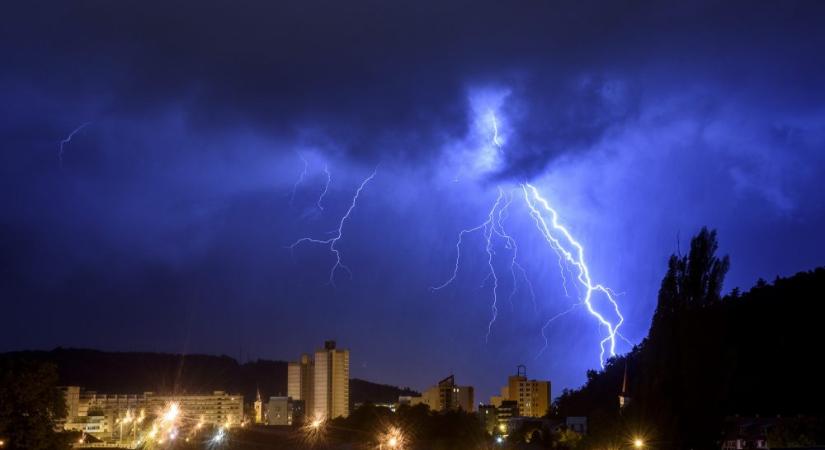 Fokozódó, extrém szélsebességű viharokat és ezzel együtt növekvő viharkárokat hoz a klímaváltozás Magyarországon