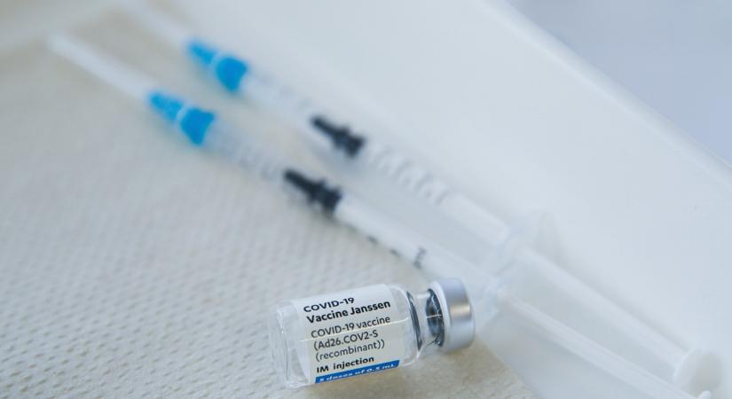 Az Európai Gyógyszerügynökség megvizsgálta a Janssen-vakcinát