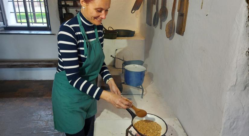 Kukoricagombóc készült Hrúz Mária egykori szalki konyhájában