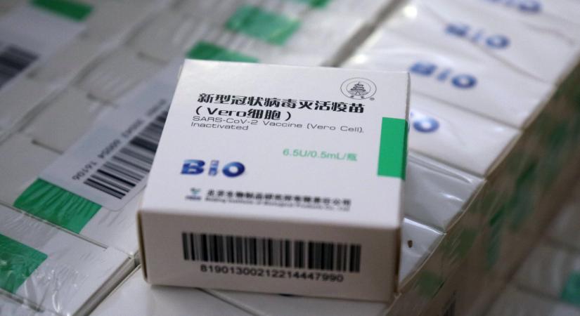 1,2 millió Sinopharm-vakcina érkezett Kínából