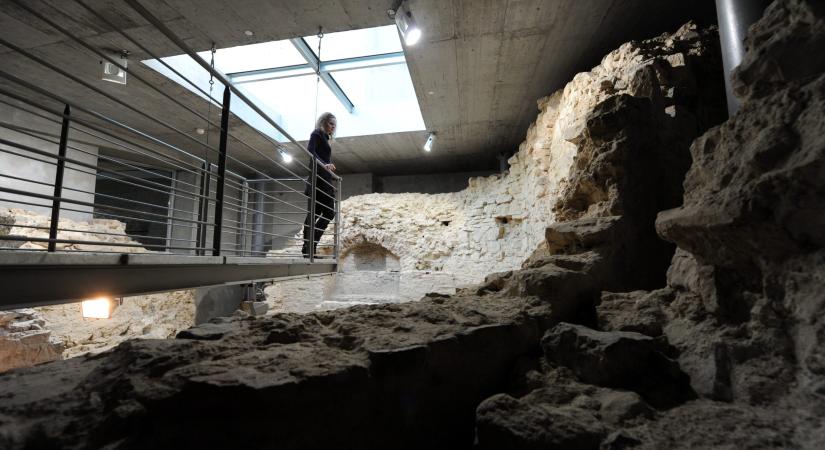 A római kori Pécs lakóinak személyes tárgyaival bővült a pécsi látogatóközpont