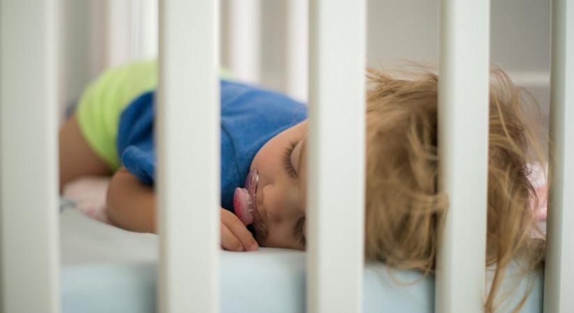 Hogy bírjuk elegendő alvásra a gyermeket?