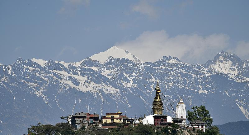 Nepál eltusolná az Everesten kitört járvány ügyét