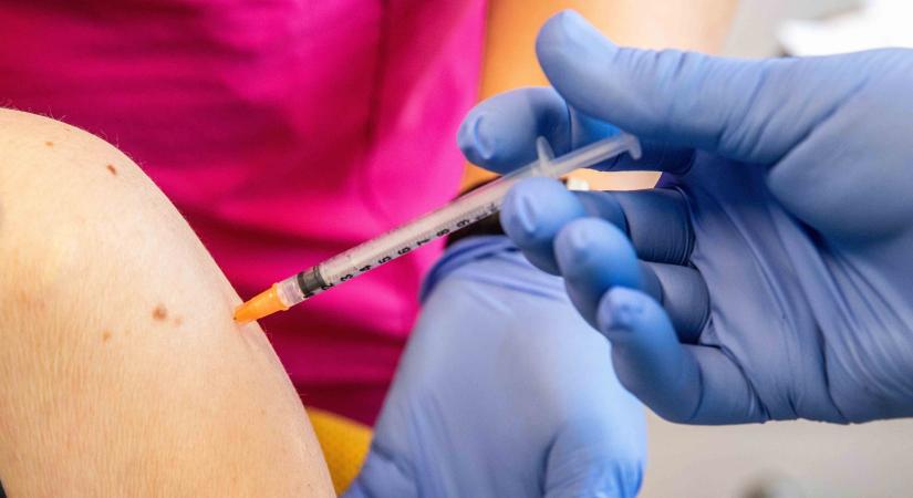 Több mint 100 millió Pfizer-vakcinát köthet le a bajba jutott Brazília