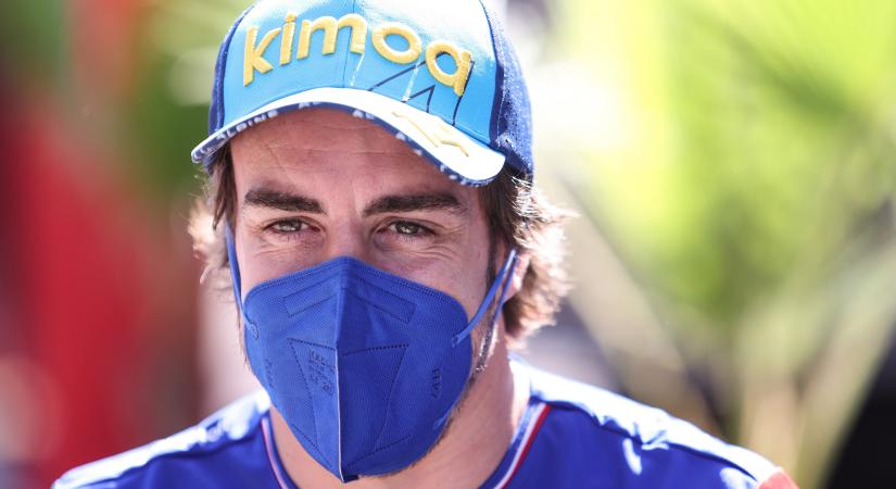 Alonso: Ismerjék el Hamiltont!