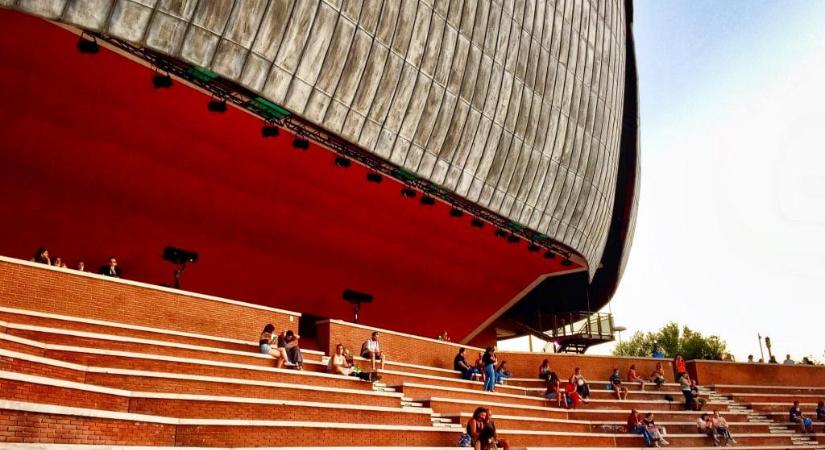 Fokozatos a nyitás Budapesten: a szabadtéri színházak és múzeumok június elején nyitnak