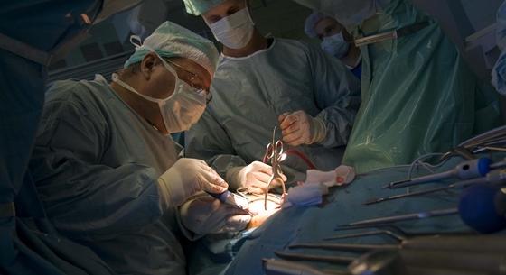 Több ezren várnak csipőprotézisre és gerincműtétekre