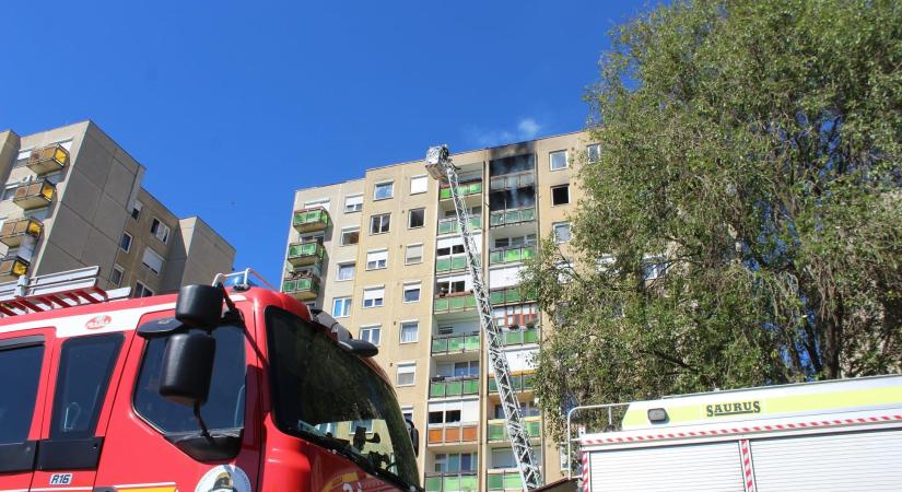 Egy szabadnapos tűzoltó is segített az örökösföldi lakástűznél