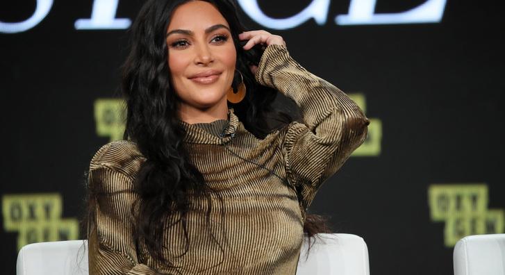 Kim Kardashian elhagyta az egyik lábujját
