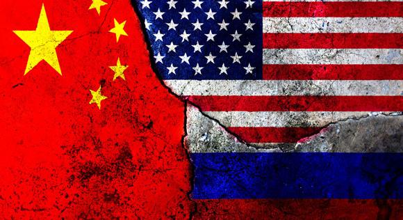Közvélemény-kutatás: A demokrácia számára a legnagyobb fenyegetést a világon nem Oroszország vagy Kína, hanem az USA jelenti