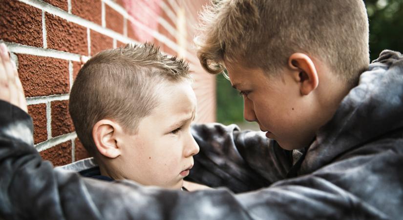 Mit tegyél, ha kiderül a gyerekedről, hogy bántja a társait? – A pszichológus válaszol