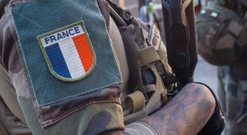 Francia katonák újabb felhívást tettek közzé
