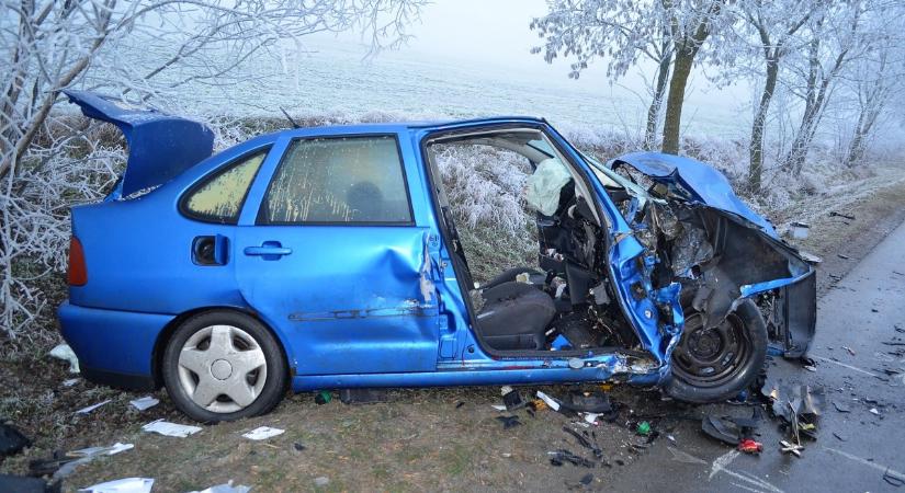 Négyen sérültek meg súlyosan egy balesetben Berettyóújfalunál