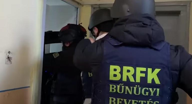 Nemzetközi hackerszervezet tagjaira csapott le a BRFK