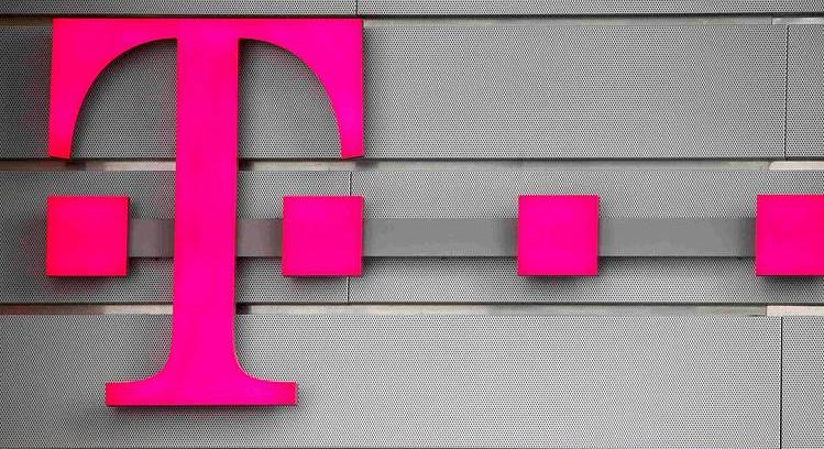 Tízmilliárd forintért vásárol vissza részvényeket a Magyar Telekom