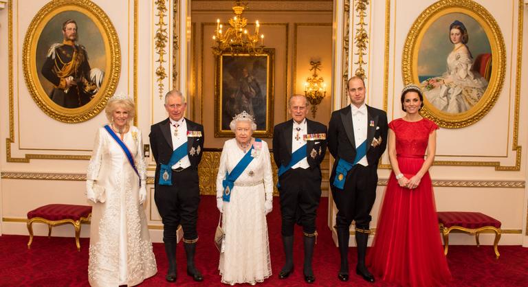 A királyi család még mindig fenntart egy üres helyet Fülöp hercegnek az ünnepi asztalnál