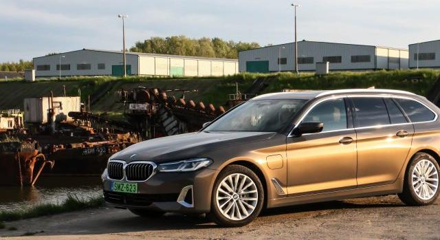 Gumiégetés zöld rendszámos BMW-vel? – 530e Luxury Line teszt