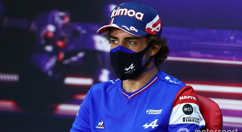 Alonso: Nem tudom, eléggé elismerik-e Hamilton munkáját…