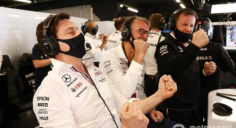 Häkkinen: „A Mercedes ebben sokkal jobb, mint a Red Bull”