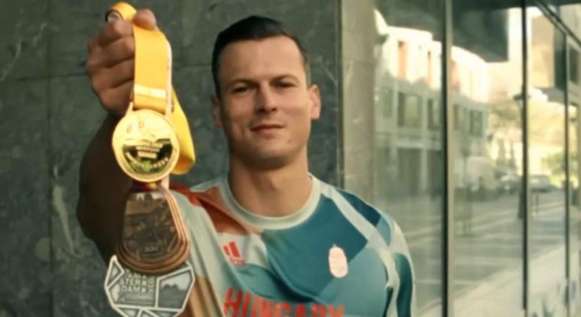 Rendhagyó divatbemutatón debütáltak a magyar olimpiai ruhák