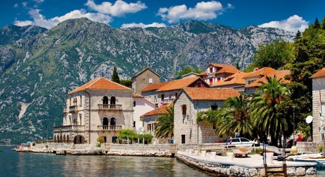 Montenegró bevezette az ingyenes koronavírustesztet a turistáknak