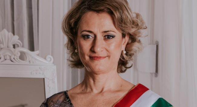 Debreceni szertartásvezető: van, aki már harmadszor tervezi át az esküvőjét