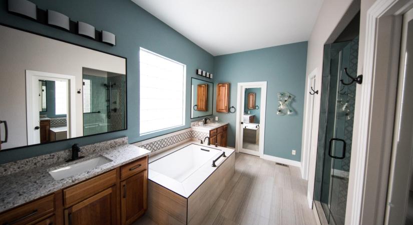 A tiszta fürdőszoba titkai: takarítsuk ki gyorsan és hatékonyan!