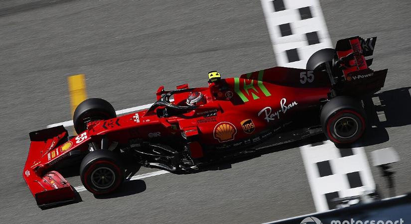 Sainz elárulta, mihez kell még hozzászoknia a Ferrariban