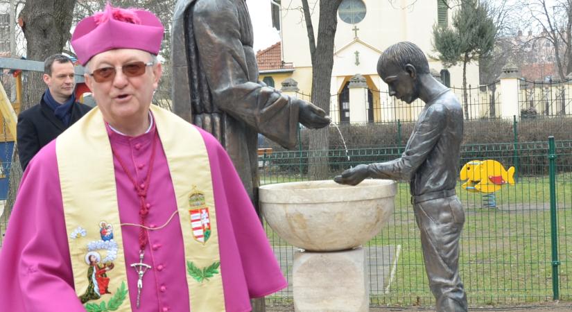 Az egekbe jutott a föld alatti titkos mozgalom papja Szolnokon