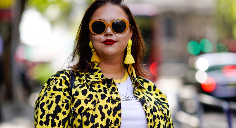 Nem teltkarcsú, kerek alma alkat, de elképesztően nőies: a divatos blogger tudja, mi áll jól neki