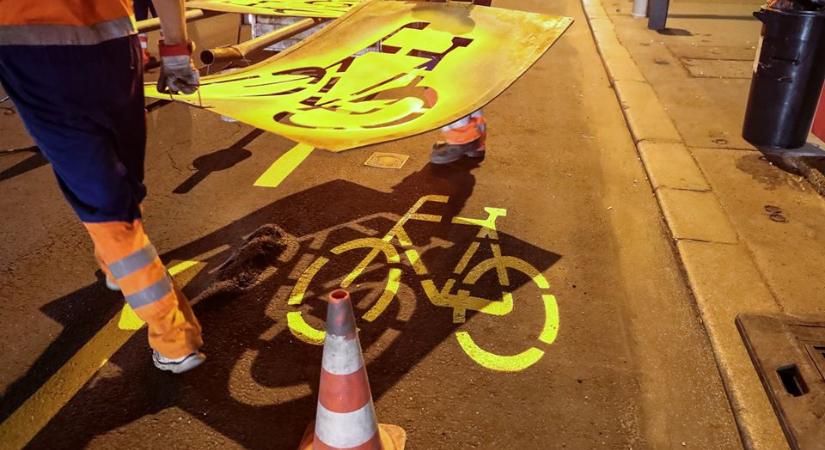 Már fel is festették a legújabb biciklisávot Budapesten