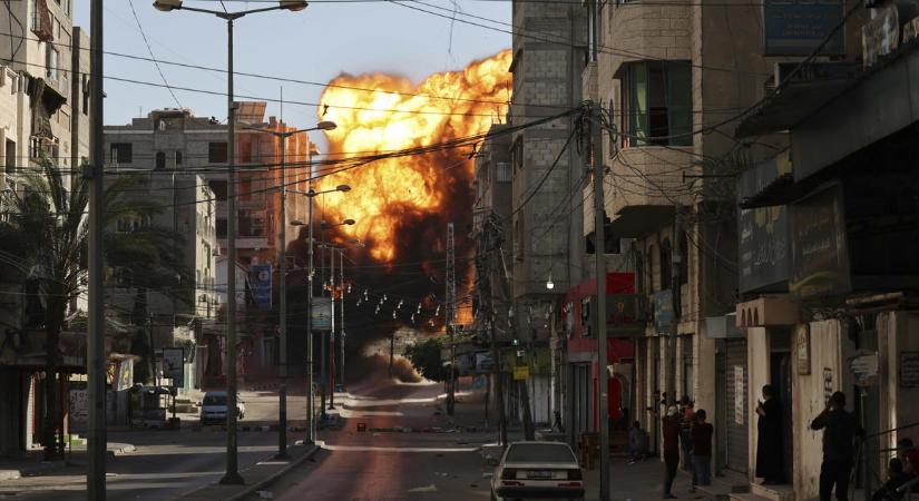 Netanjahu szerint addig fogják bombázni Gázát, amíg szükséges