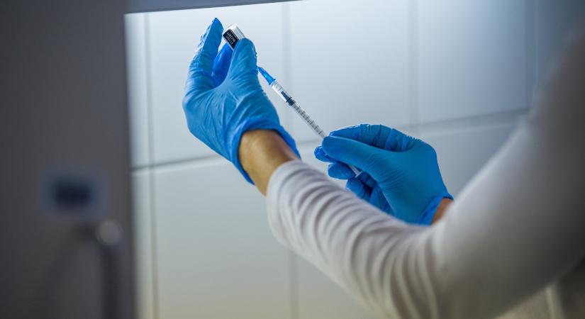 Friss hírek vasárnap: 17 új fertőzöttet regisztráltak Somogyban tegnap