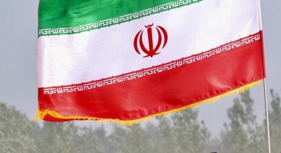 Közel hatszázan indultak az iráni elnökválasztáson