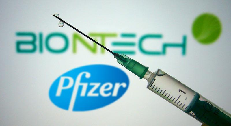 Újabb Pfizer-vakcina szállítmány érkezik Ukrajnába